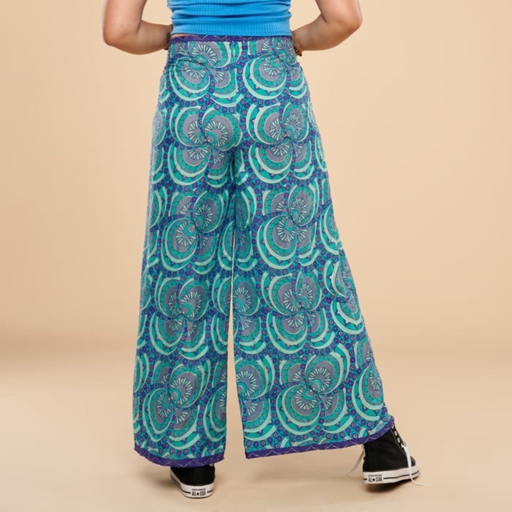 EARTHBOUND reversible Sari wrap pants - Picture 4 of 5
